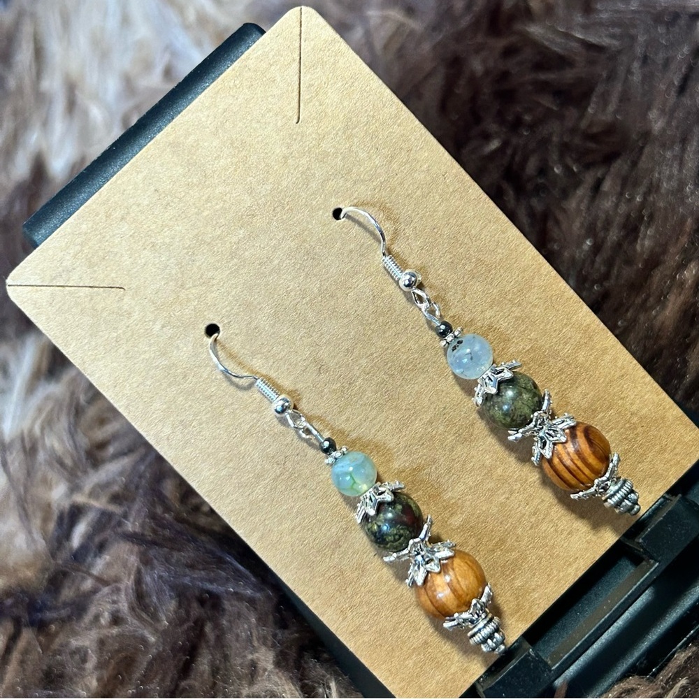 Handcrafted Vintage Wood Bead Dragon Vein Agate Dragon Blood Stone Earrings